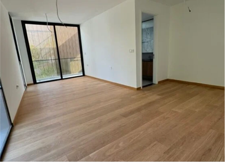 Dubai Vinyl Tile Installation Work