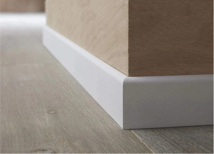 Smooth MDF skirting board